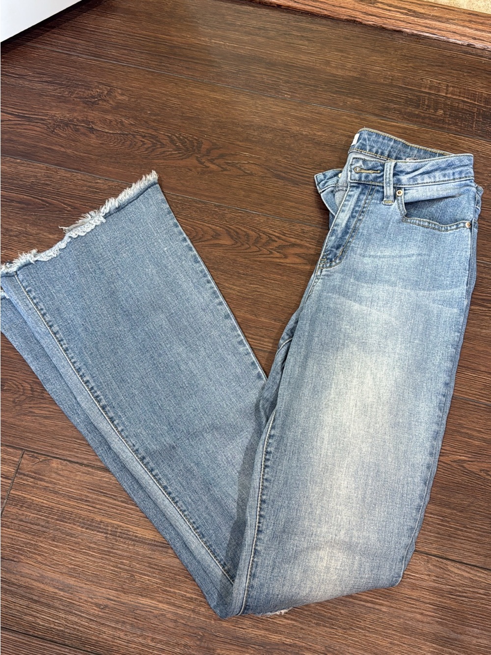 YMI Women’s Light Wash Frayed Hem Jeans